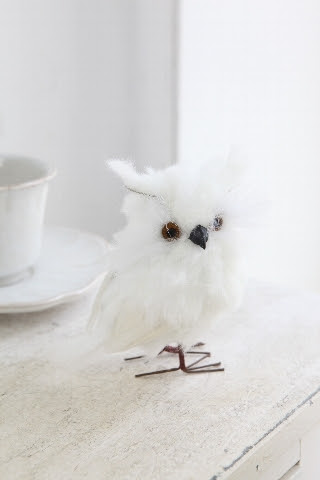 かわいい白フクロウのオブジェです おとぎ雑貨屋 La Fairy