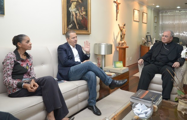 Marina Silva e Eduardo Campos em encontro com o arcebispo Dom Orani Tempesta (Foto: Erbs Jr./Frame/Estadão Conteúdo)