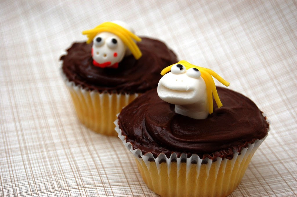 Sock Puppet Cupcakes
