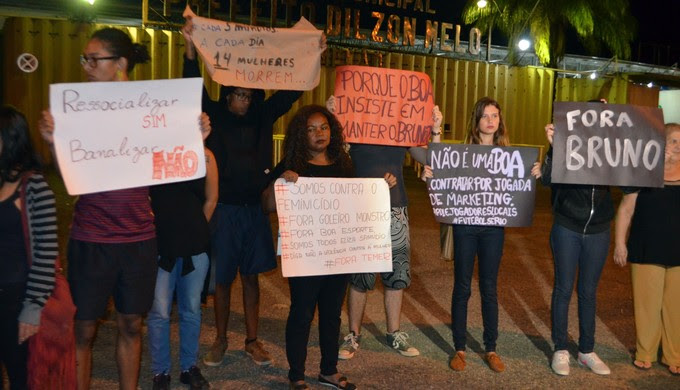Protesto Bruno Fernandes Boa Esporte (Foto: Régis Melo)