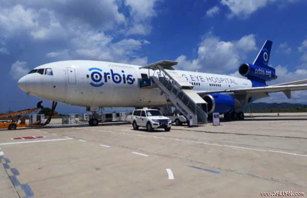 Bệnh viện bay Orbis đến Bình Định
