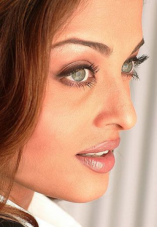 Aishwarya Rai Latest Hairstyles, Long Hairstyle 2011, Hairstyle 2011, New Long Hairstyle 2011, Celebrity Long Hairstyles 2345