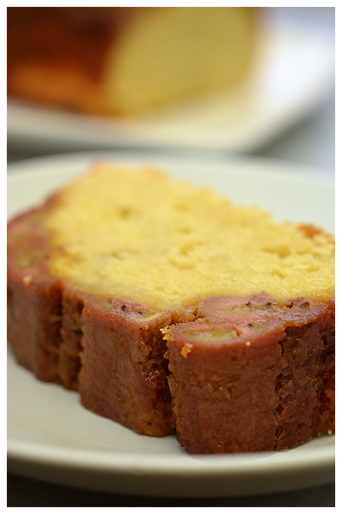caramelised coconut banana cake© by Haalo