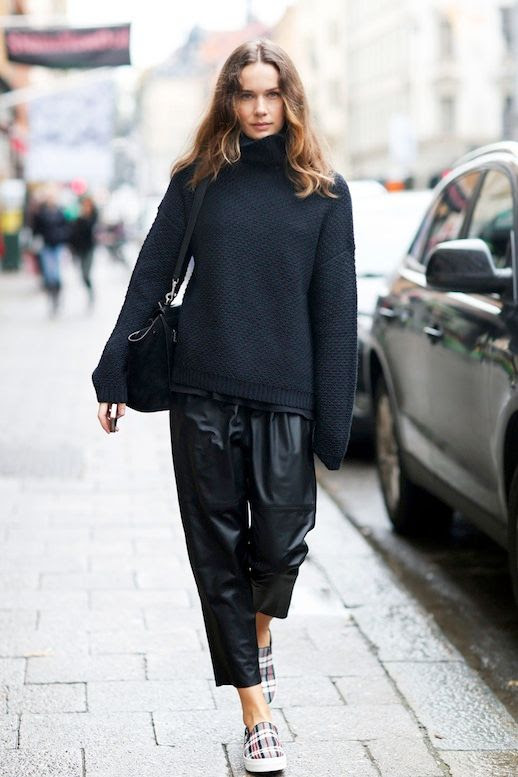 Le Fashion Blog Blogger Style Chunky Turtleneck Sweater Cropped Leather Pants Tartan Slip On Sneakers Via Carolines Mode