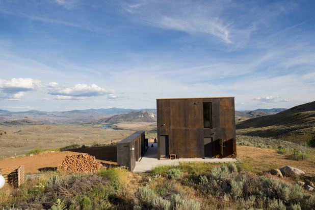Industrial Exterior by PLATFORM architecture + design