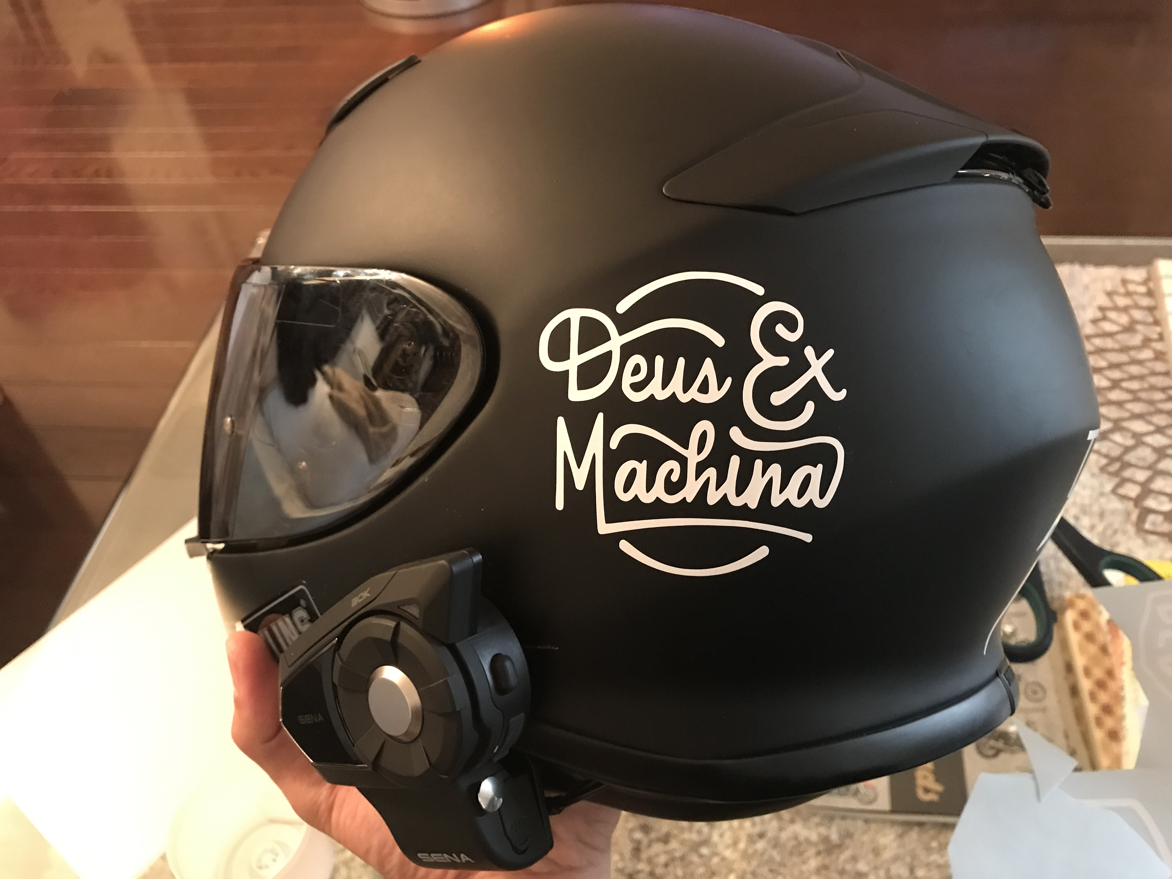 Shoei Z 7 ヘルメットにステッカーを貼ってみました Hd Life