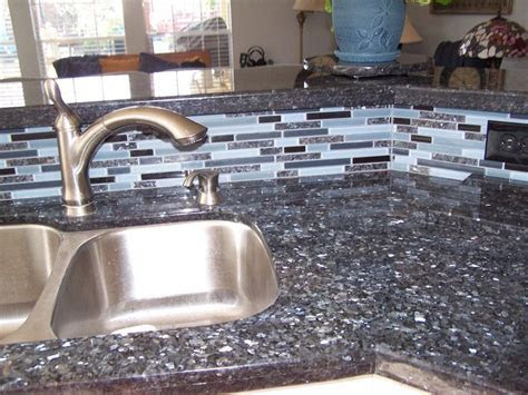 types  blue granite   perfect   kitchen