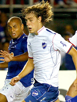 Sebastian Coates na partida contra o Cruzeiro
