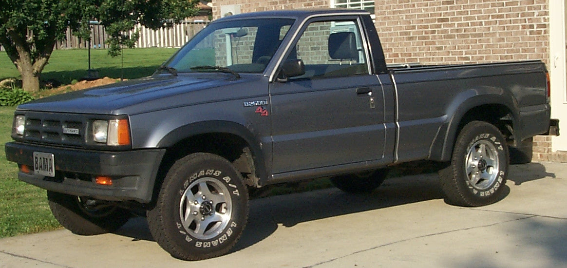 mazda b2600i