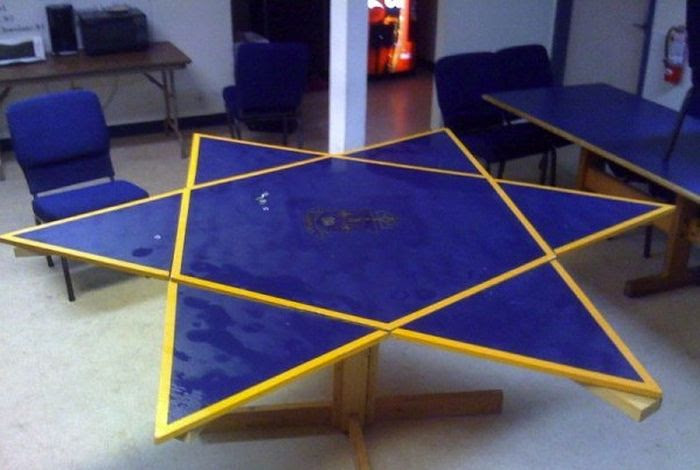 Creative Beer Pong Tables (44 pics)