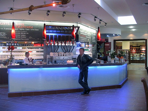 Interior Design Home on Design   Desk For The Coffee Preparationrestaurant Bar Interior Design