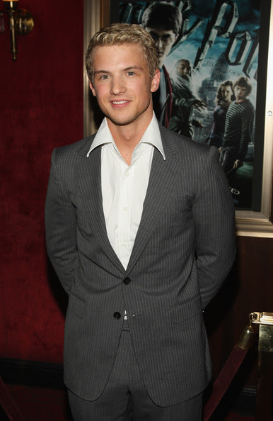 Harry Potter And The Half Blood Prince Premiere Freddie Stroma Photo Fanpop