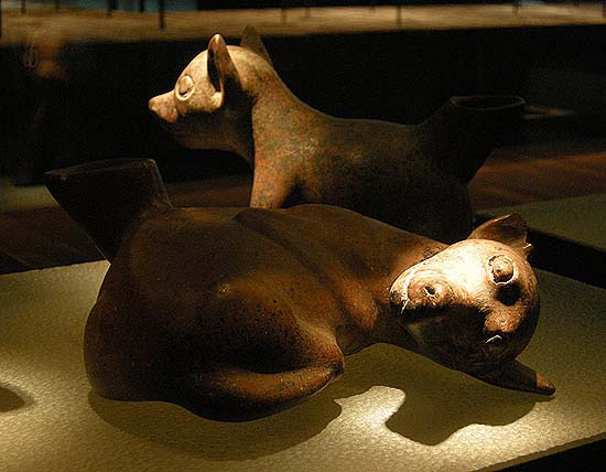 Berlin, Dahlem Museum, Mesoamerican ceramics: dog statue