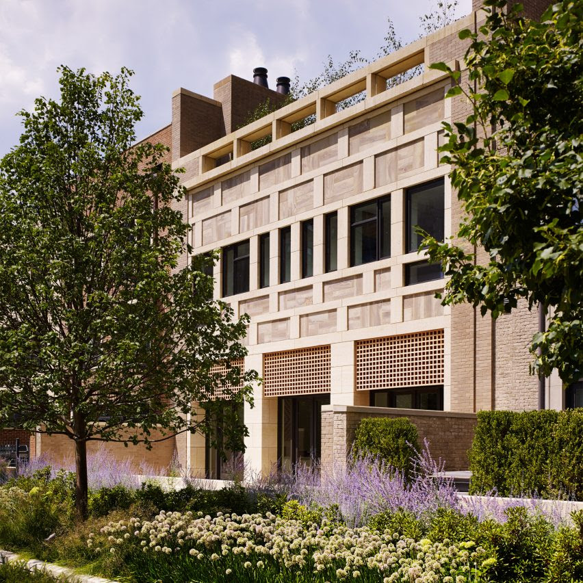 Lincoln Park Townhouse by HBRA