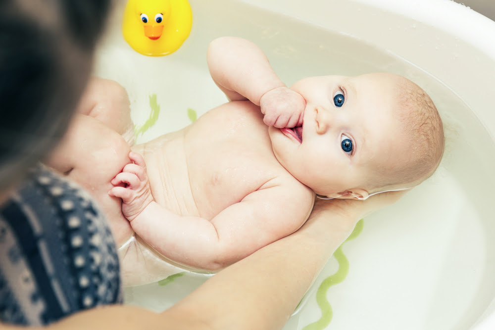 Bathing Baby With Hot Water - Pin on Women's Swimsuit |Swimwear Beachwear | Style Ideas : Preparation for bathing a baby.