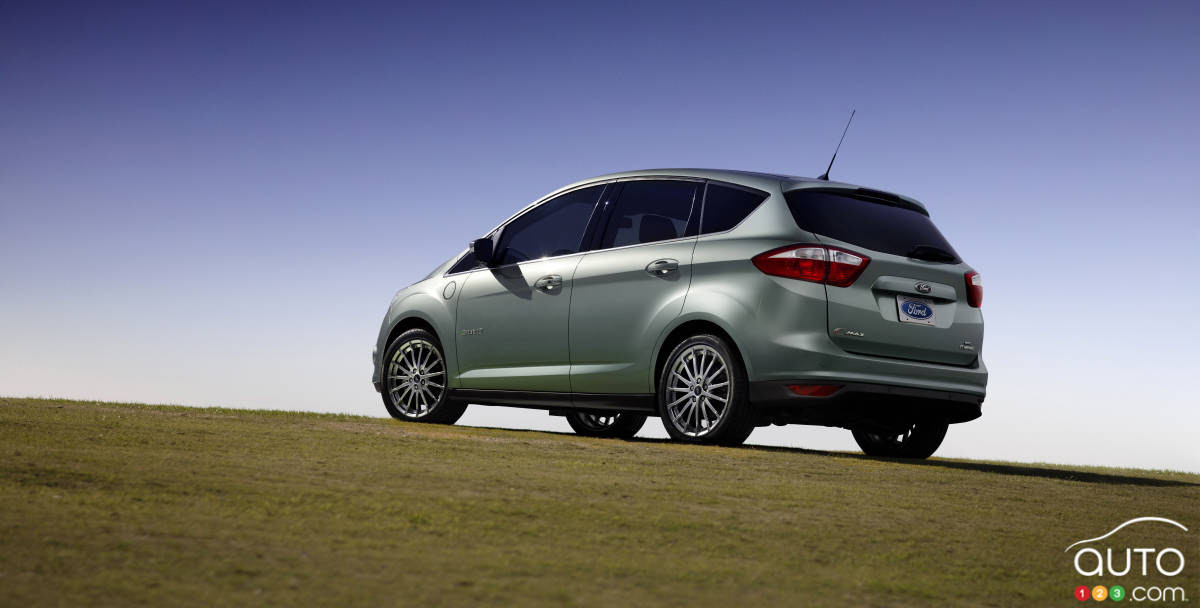 15 Ford C Max Quick Look Car News Auto123