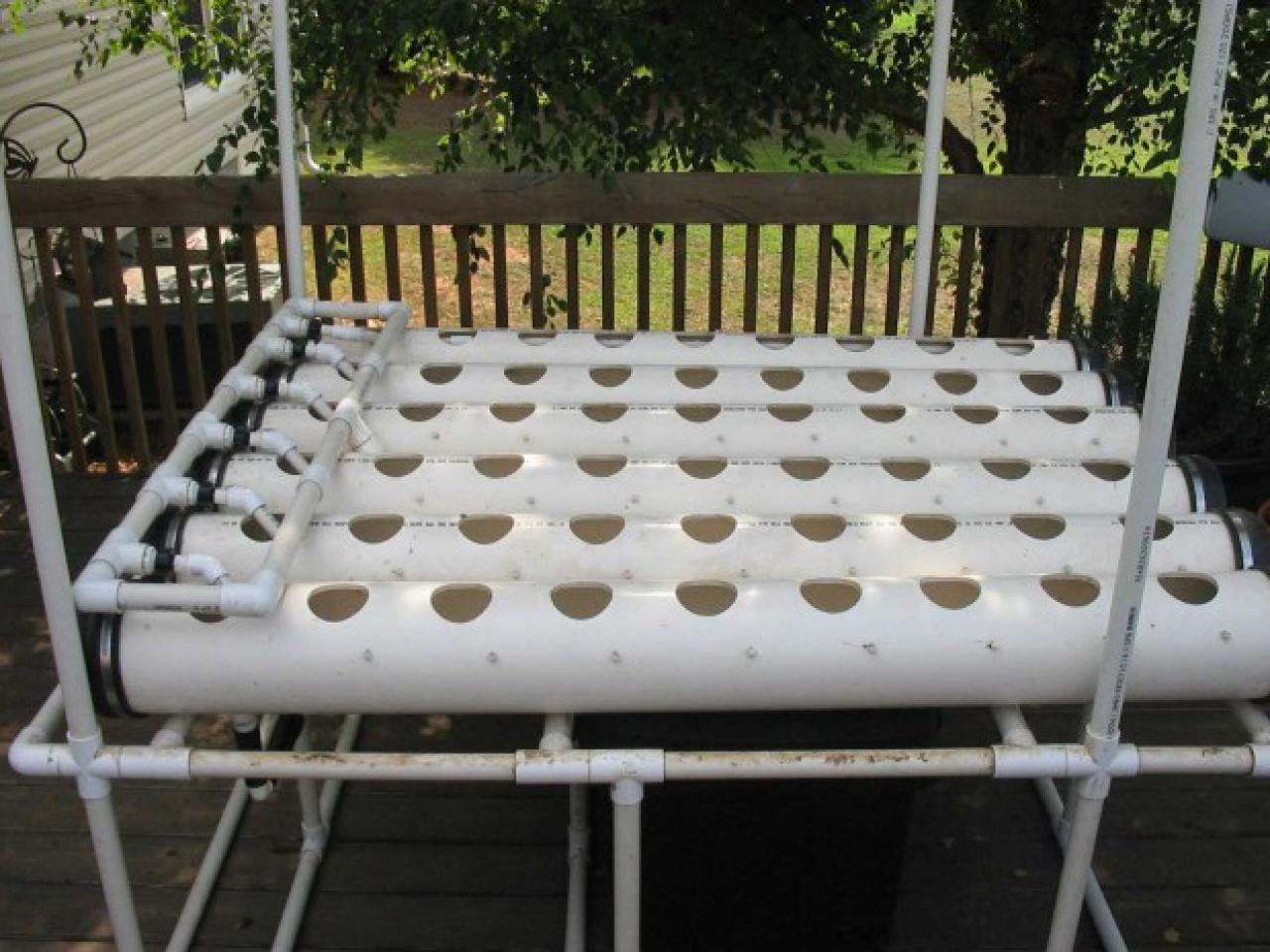  Make your own aquaponics kit
 