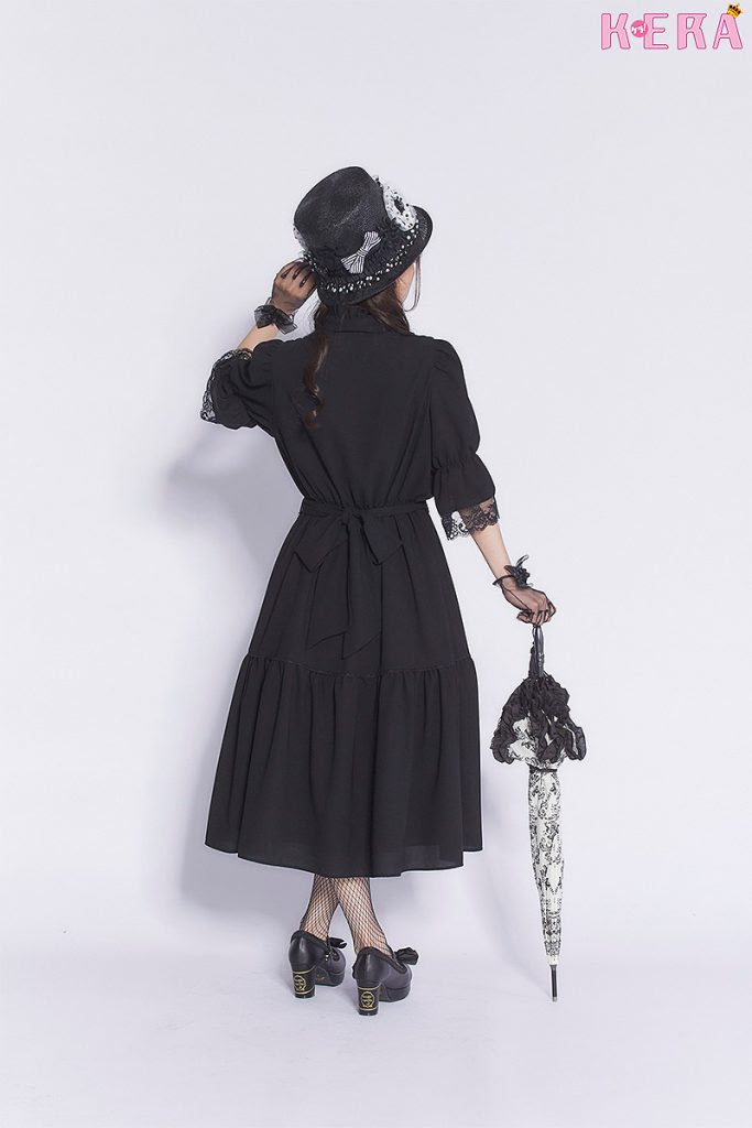 新作ワンピの夏コーデ 黒ワンピでゴシックな装いを Kera Style ケラ スタイル