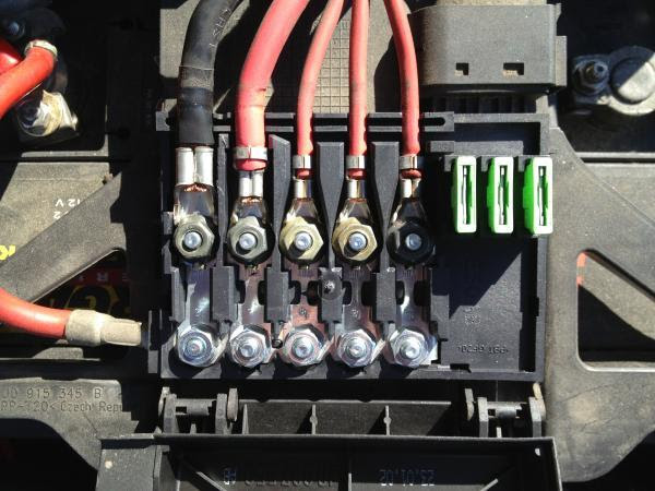 Wofur Sind Die Sicherungen Im Batteriekasten Golf 4 Forum