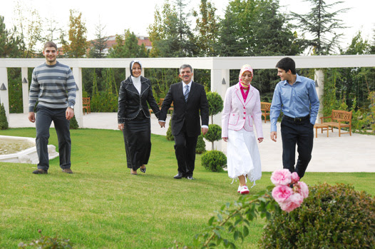 Abdullah GÜL : Biyografi