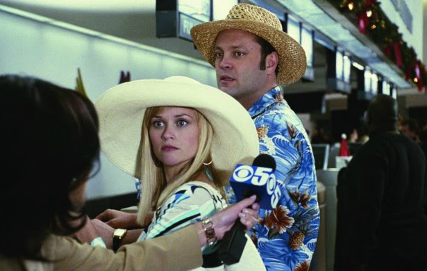 Reese Witherspoon nega até hoje, porém muita gente afirma que ela e o comediante Vince Vaughn se desentenderam bastante nas gravações de 'Surpresas do Amor' (2008). (Foto: Reprodução)
