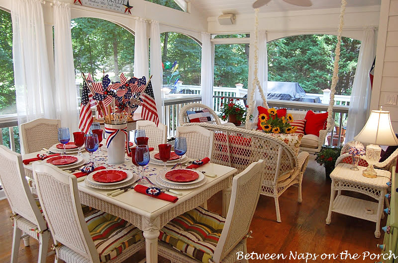 Patriotic Porch for the 4th of July