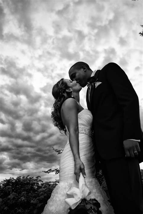 Stefani & Ian's Seaside Wedding | Photography by Nikki Cole