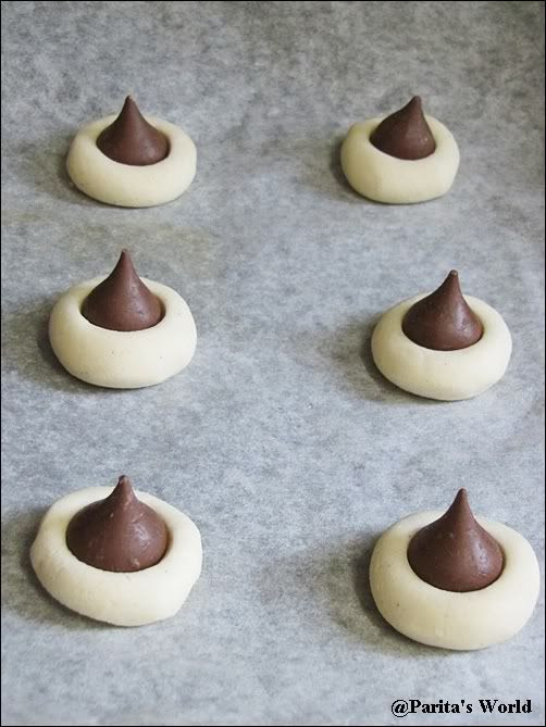 Eggless chocolata vanilla cookies
