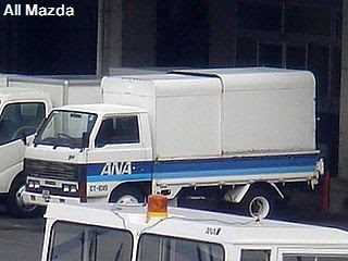 All Mazda画像集 空港で働くマツダ車