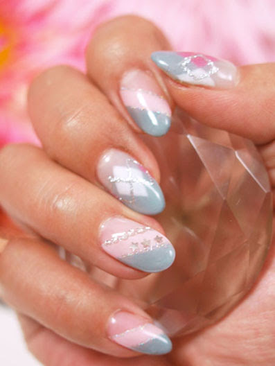 ピンク グレー 冬のアーガイルネイル ダイヤとプラチナ付き Womania