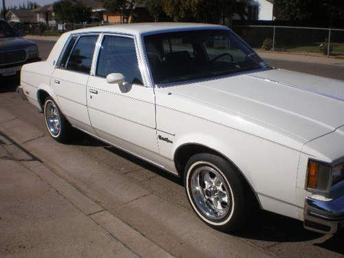 Buy Used 1984 Oldsmobile Cutlass Supreme Base Sedan 4 Door 3 8l In Visalia California United States For Us 4 0 00