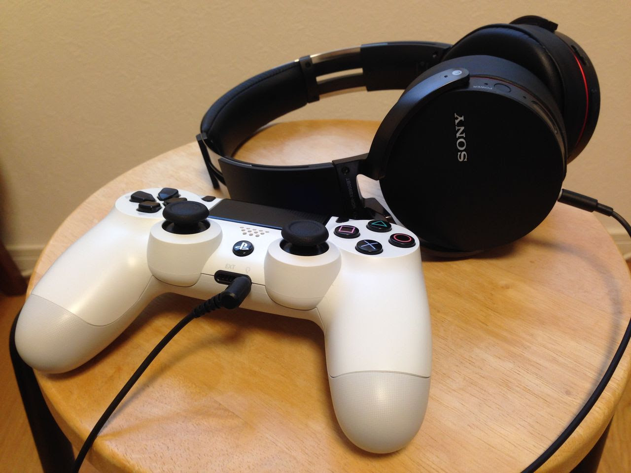 Ps4コントローラーでイヤホンの音量は調節可能 イヤホン設定の方法は