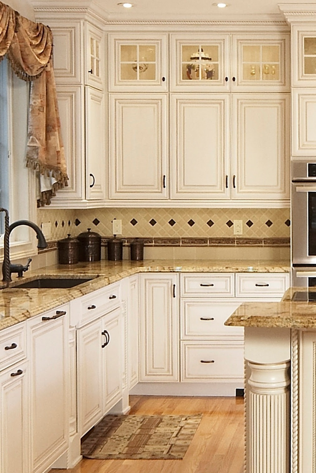 50 Popular Brown Granite Kitchen Countertops Design Ideas