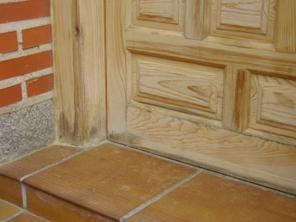 Decapar puertas barnizadas