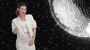 Анна Цуканова-Котт для Mark by Avon: помада "Призма"