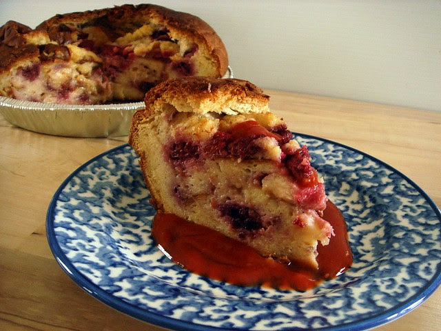 King's Hawaiian Raspberry Bread Pudding Bowl