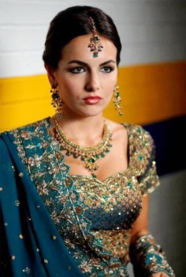 Camilla Belle Hairstyles Pictures, Long Hairstyle 2011, Hairstyle 2011, New Long Hairstyle 2011, Celebrity Long Hairstyles 2160