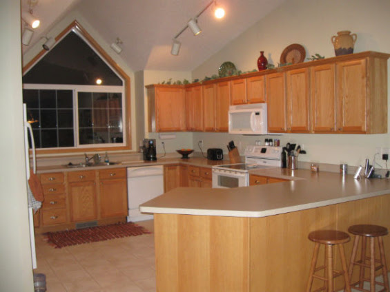 What Wall Paint Color Would Work Best In This Open Kitchen And ...