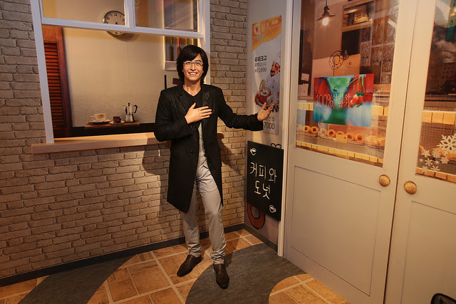 Madame Tussauds Hong Kong-K-wave zone - Bae Yong-joon