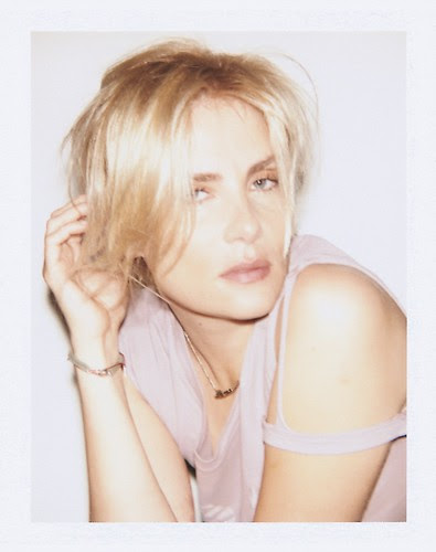 SS_19_POLAROIDS_103