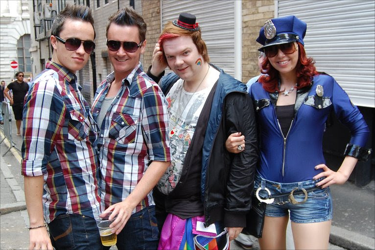 BBC - In pictures: Liverpool Pride march