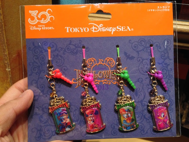 セット ディズニーリゾート 円相当の通販 By なし S Shop ラクマ ストラップ イヤホンジャック セット ですが