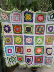 Aren't these Squares just so lovely? ......> (Please 'add note' to your Square!)..........>