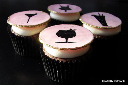 Girls Night Out Cake. Girl's Night Out Cupcakes