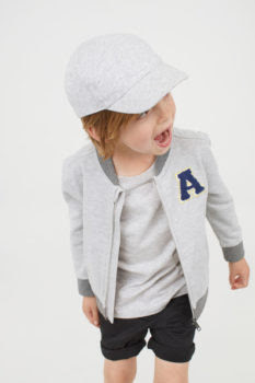 小学生の男の子向け シンプルでかっこいい子供服ブランドは 自宅用に安く プレゼントにもオシャレ