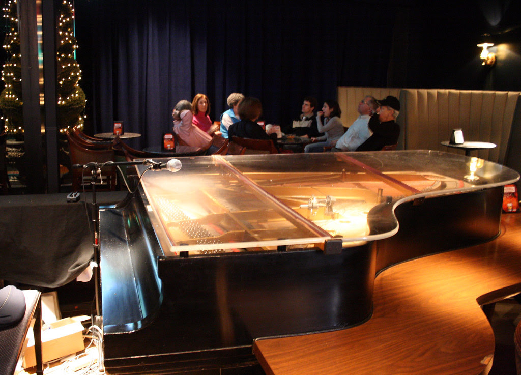IMG_1522 carousel bar piano