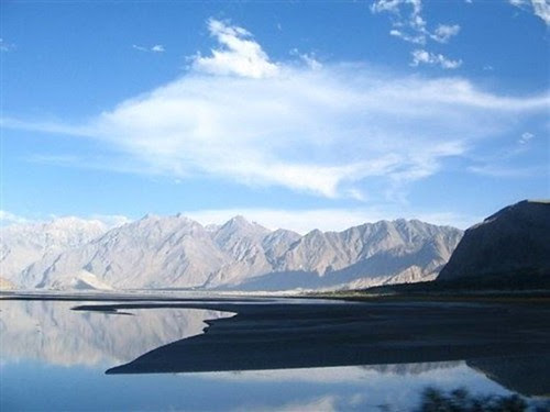 4629696815 32249a3a65 d Pakistan   WooooW