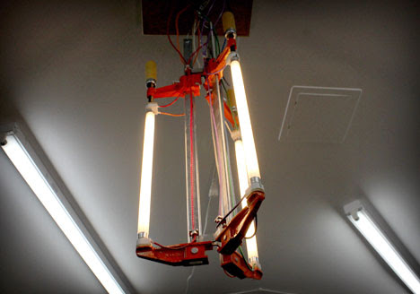 lift-hold-roll_2010_08.jpg