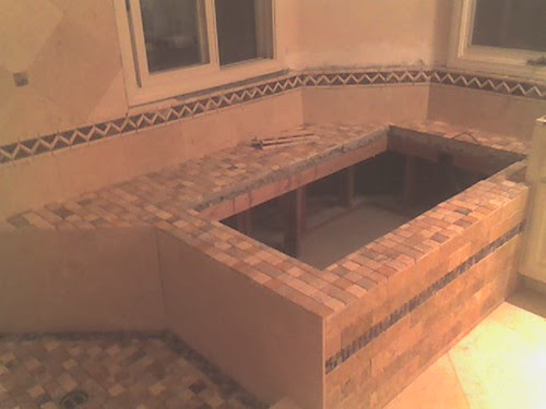 bathtub shower combo. Tub/Shower Combo