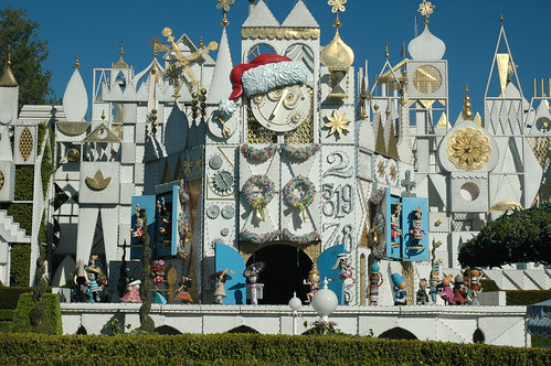 11 - Small World (23)
